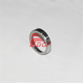 D6D เครื่องยนต์ Valve Seat สำหรับวอลโว่รถขุดอะไหล่เครื่องยนต์ 210 Valve Valve
